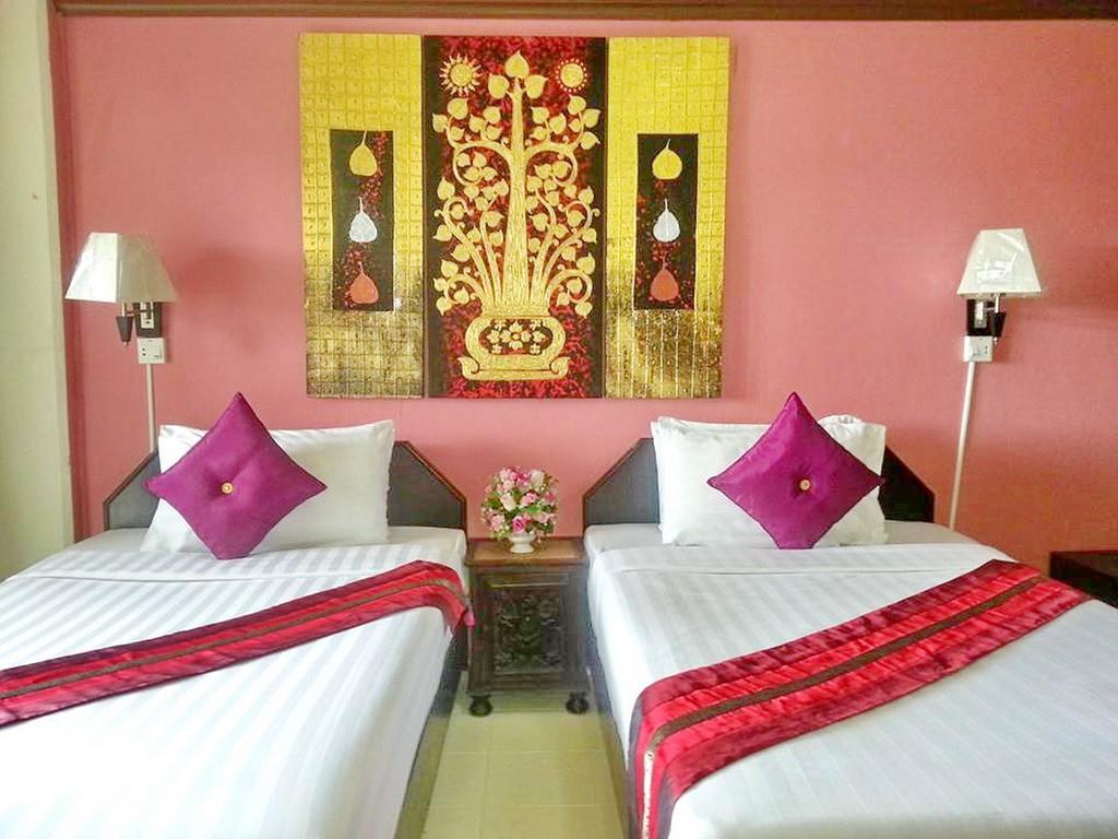 The Sun Resort & Spa Pattaya Quarto foto