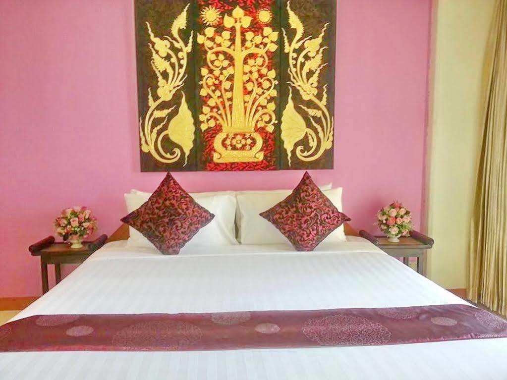 The Sun Resort & Spa Pattaya Exterior foto