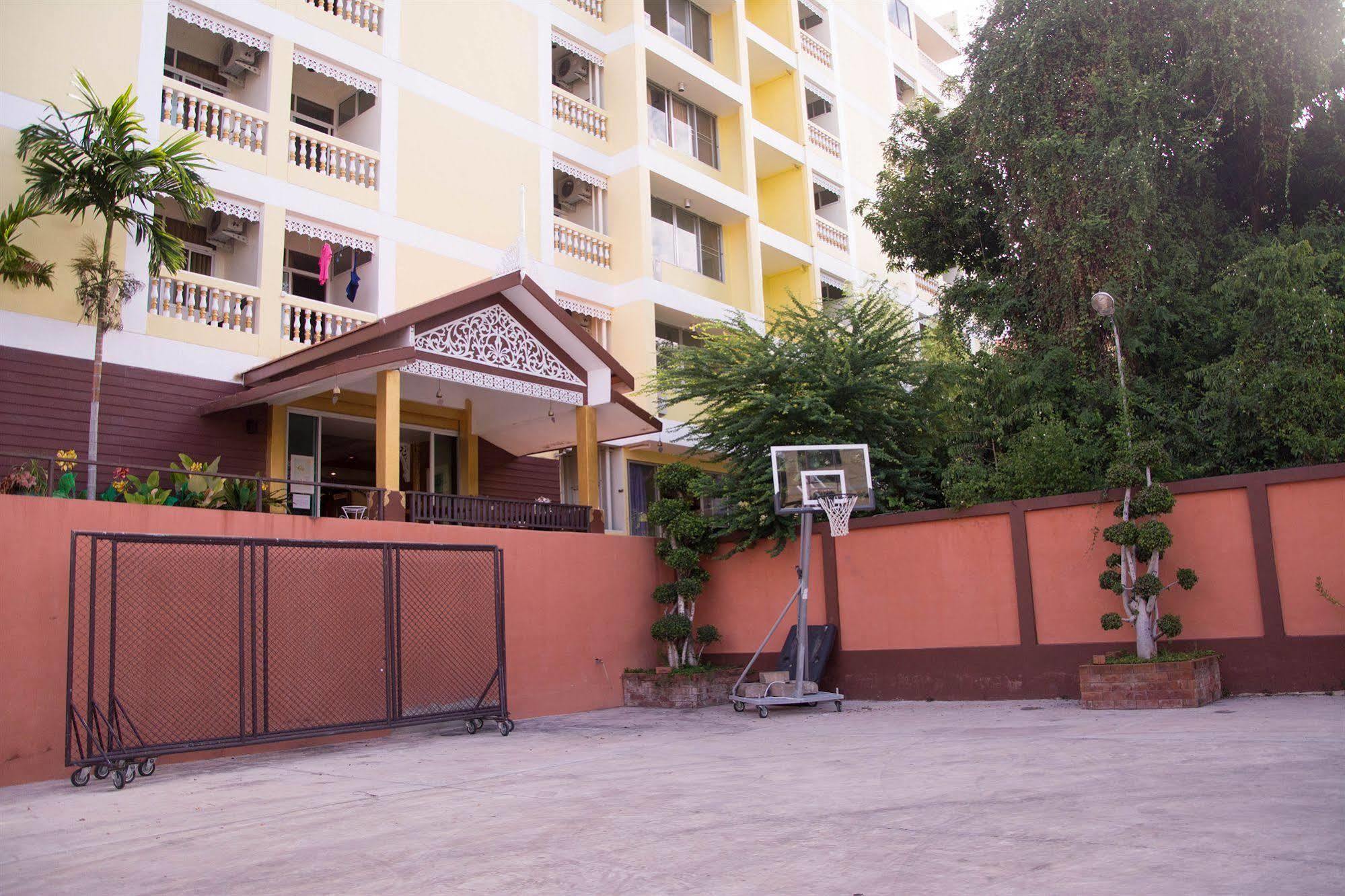 The Sun Resort & Spa Pattaya Exterior foto
